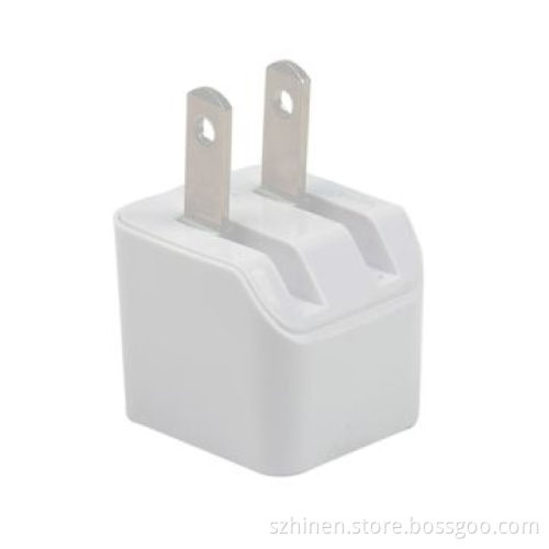 Travel Charger with Single USB 5V/1A Output